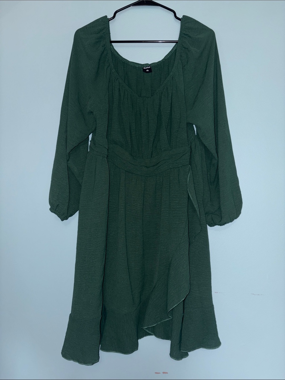 NWOT Dark Forest Green Long Sleeve Dress 👗